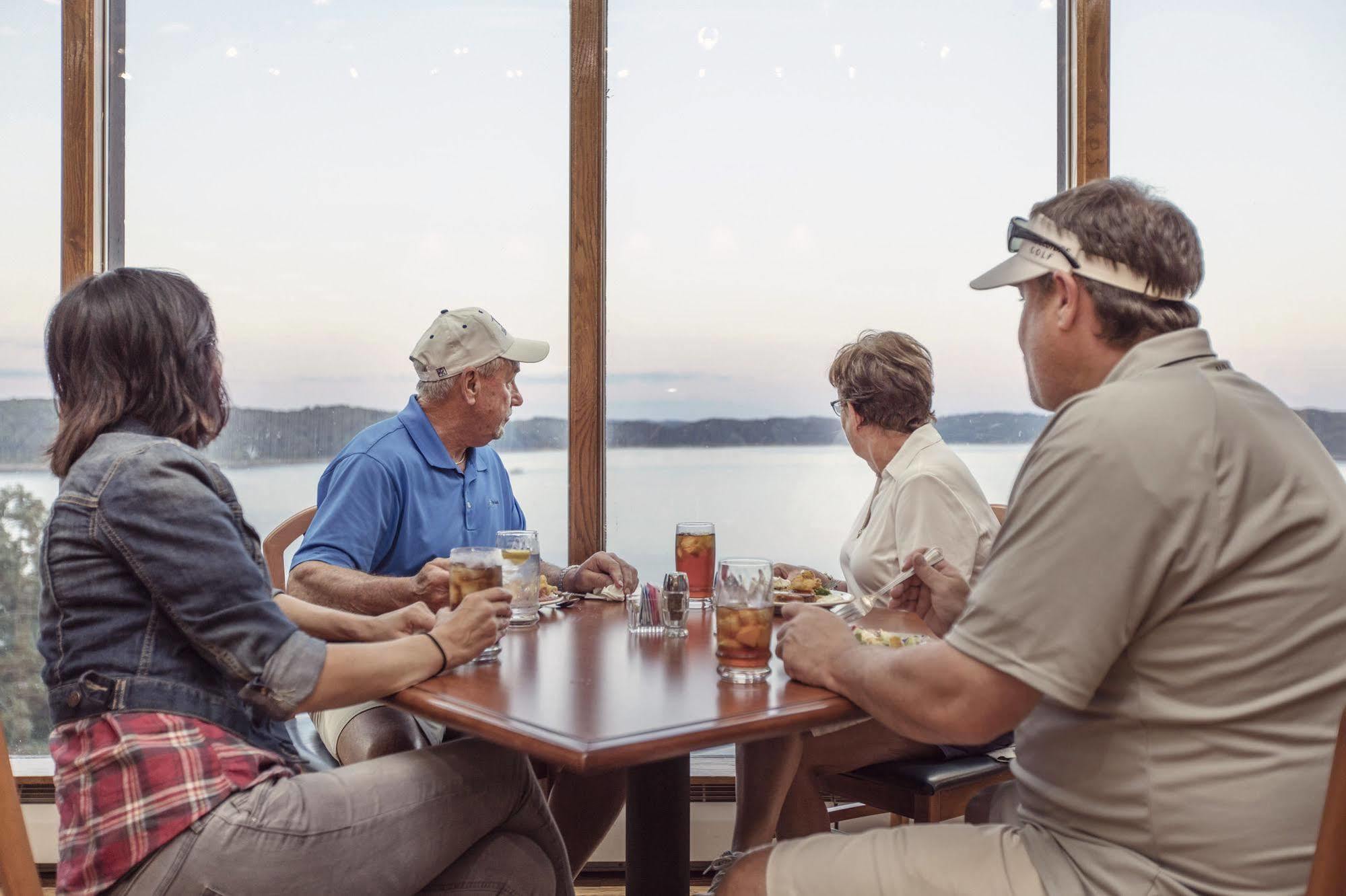 Lake Cumberland State Resort Park Jamestown Esterno foto