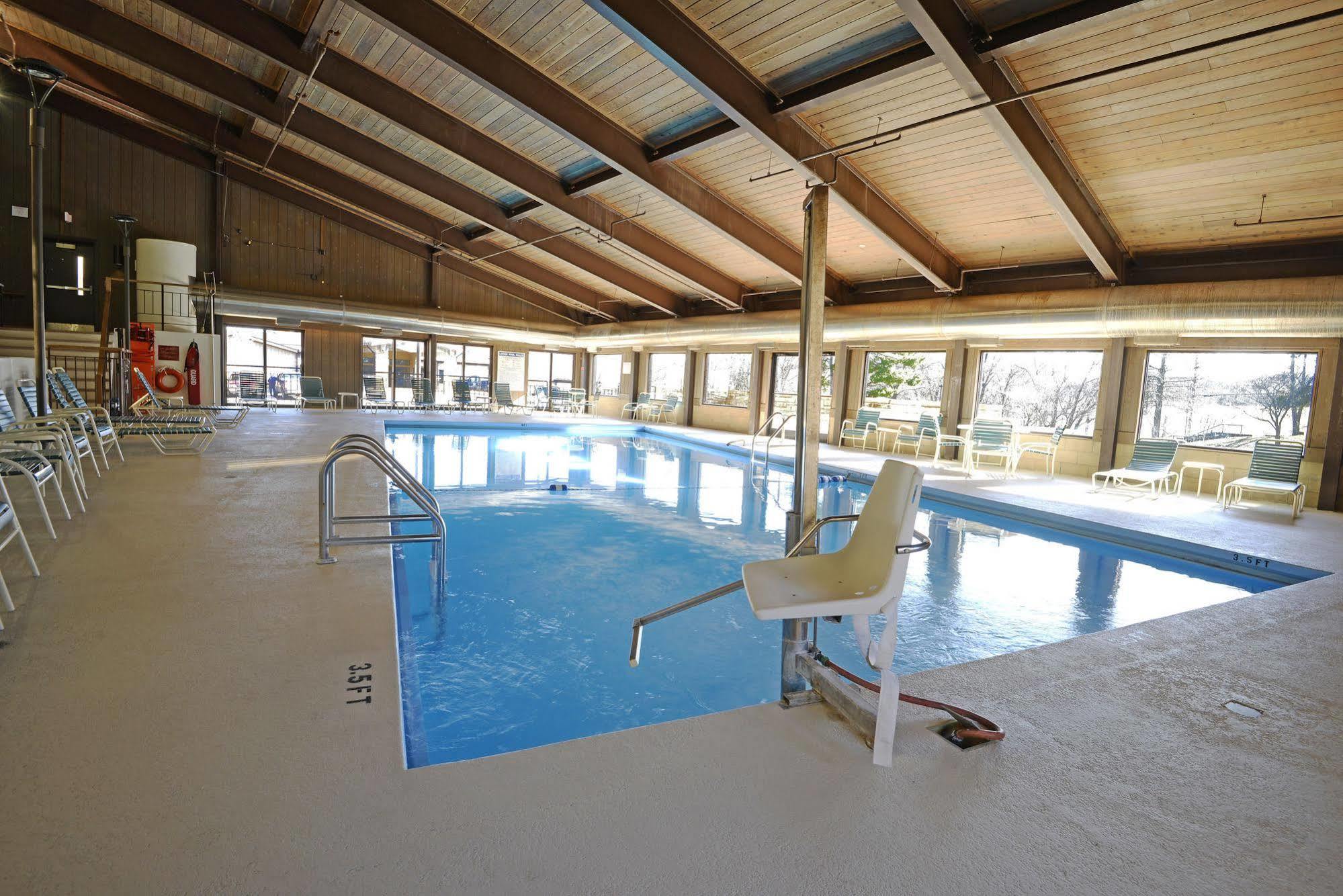 Lake Cumberland State Resort Park Jamestown Esterno foto